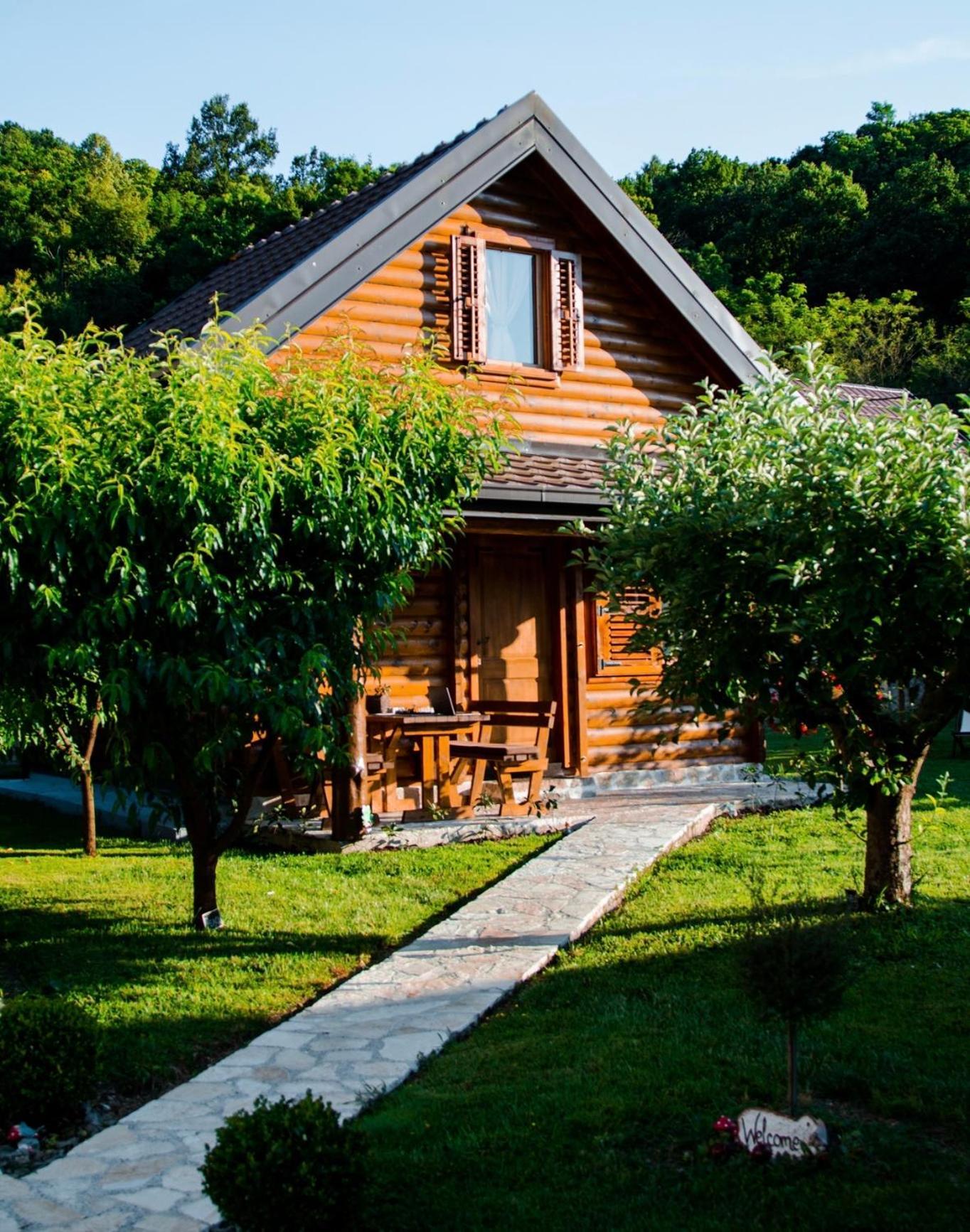 Green Field Apartments Вирпазар Екстериор снимка